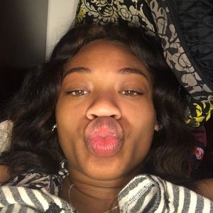 Meet your Posher, Katelyn